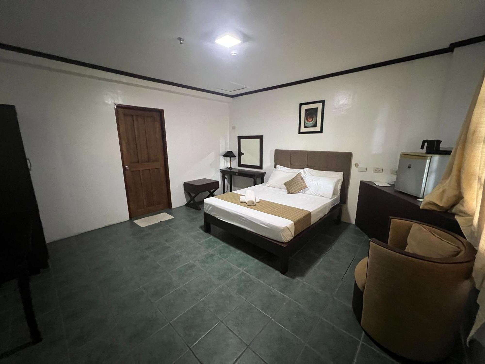 Subiza Beach Resort Olongapo Eksteriør bilde