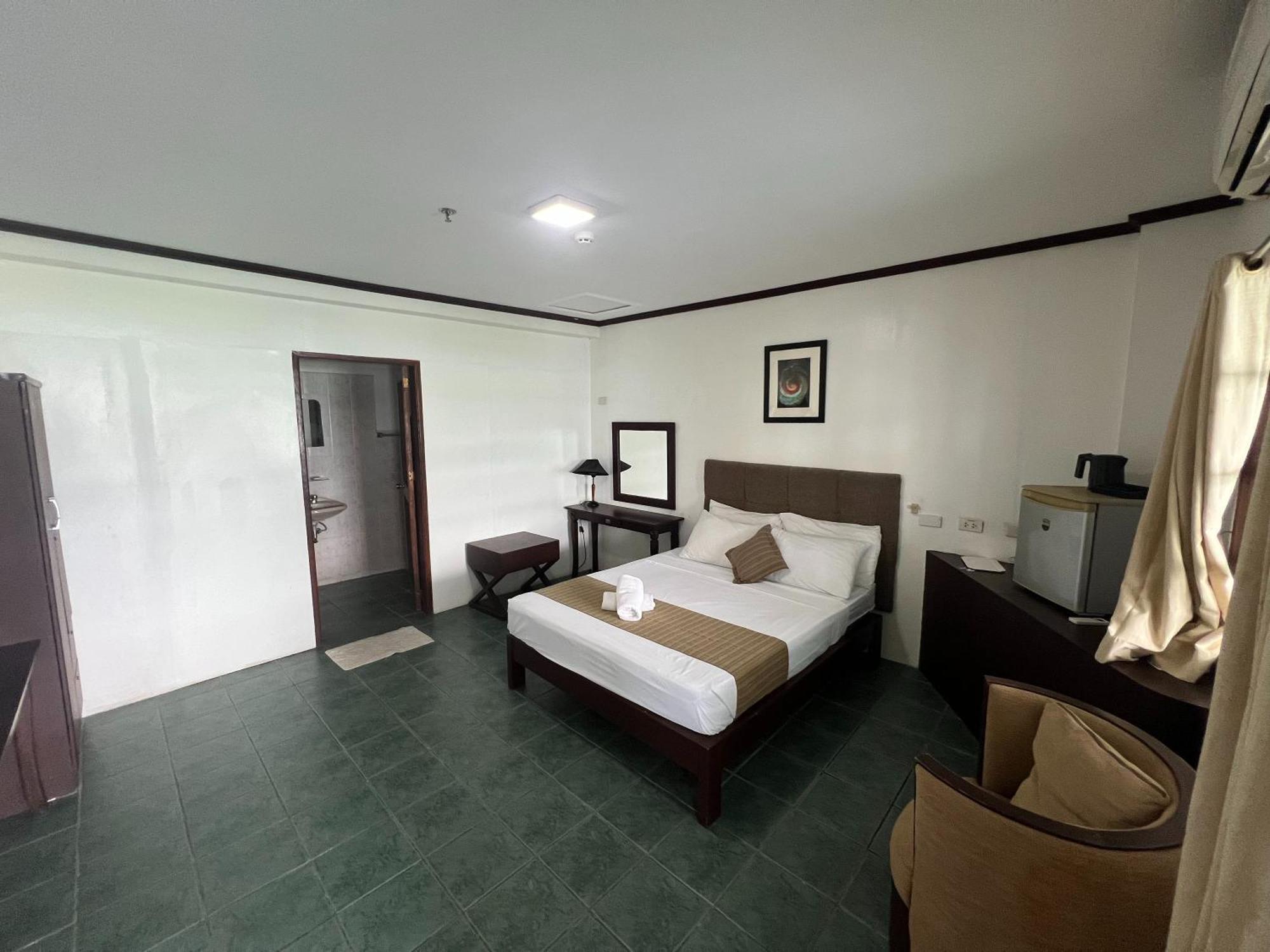 Subiza Beach Resort Olongapo Eksteriør bilde