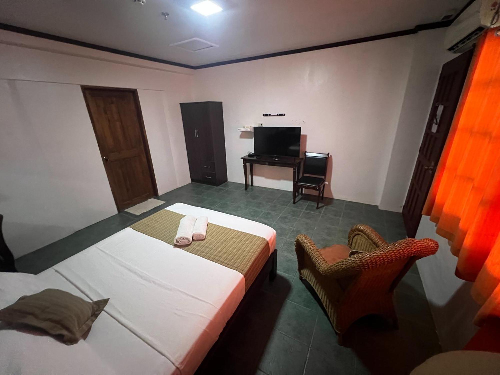 Subiza Beach Resort Olongapo Eksteriør bilde