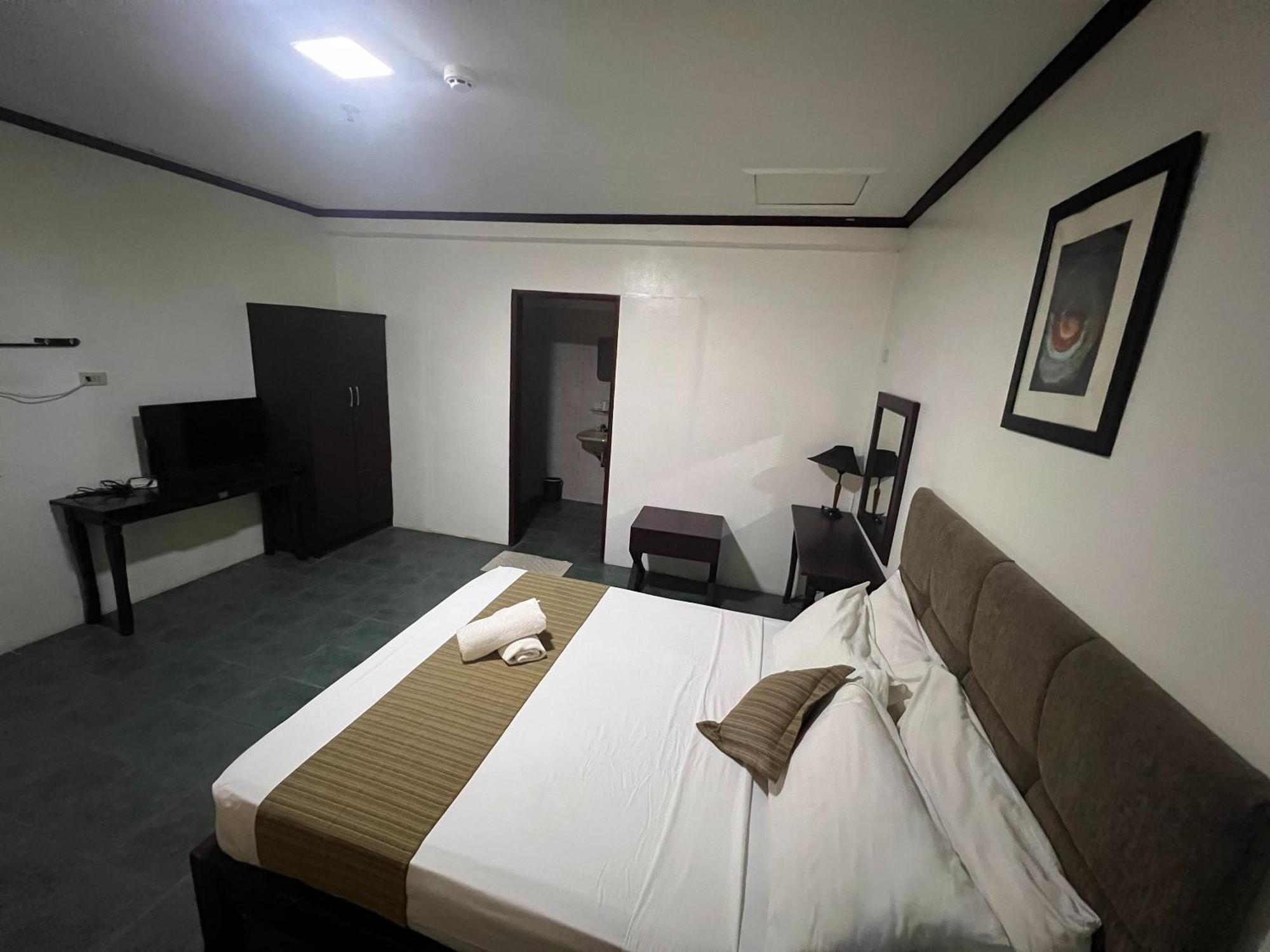 Subiza Beach Resort Olongapo Eksteriør bilde
