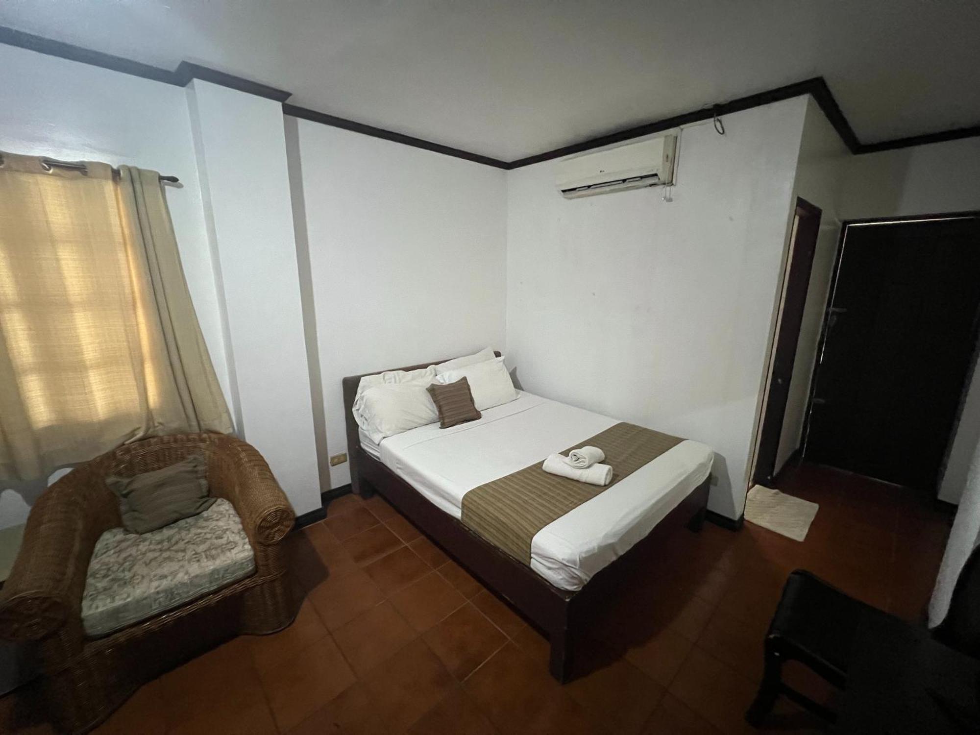 Subiza Beach Resort Olongapo Eksteriør bilde